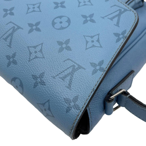 LOUIS VUITTON Taigarama Messengerama Monogram Eclipse Messenger Bag Blue