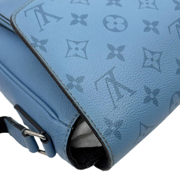 LOUIS VUITTON Taigarama Messengerama Monogram Eclipse Messenger Bag Blue