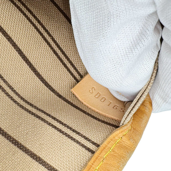 LOUIS VUITTON Neverfull MM Monogram Canvas Tote Bag Brown