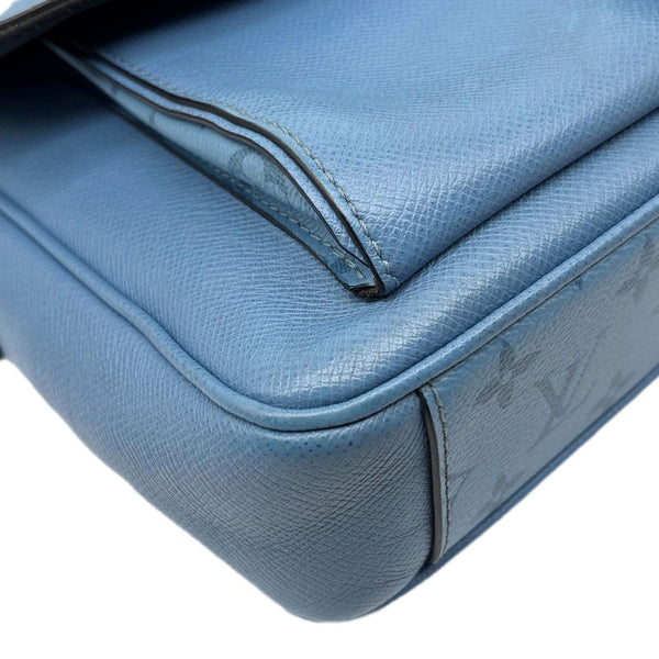 LOUIS VUITTON Taigarama Messengerama Monogram Eclipse Messenger Bag Blue