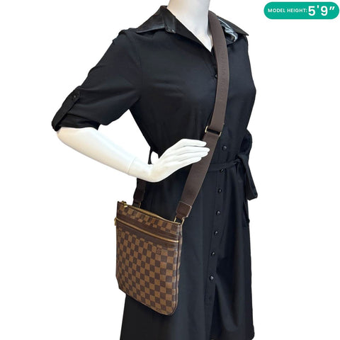 LOUIS VUITTON Pochette Bosphore Damier Ebene Crossbody Bag Brown