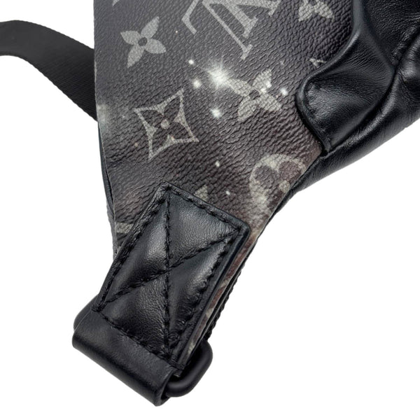 LOUIS VUITTON Discovery Monogram Galaxy Bumbag Black