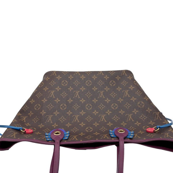 LOUIS VUITTON Neverfull MM Totem Monogram Canvas Shoulder Bag Magenta