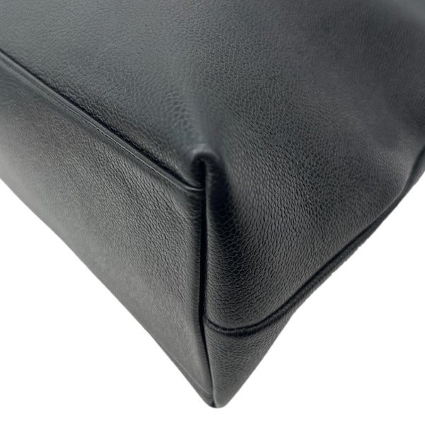 CHANEL Vintage Timeless Zip Caviar Leather tote Shoulder Bag Black