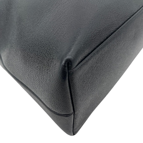 CHANEL Vintage Timeless Zip Caviar Leather tote Shoulder Bag Black