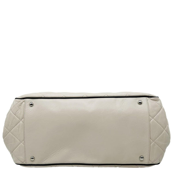 CHANEL Reissue East West Accordion Flap Quilted Calfskin Leather Shoulder Bag Ivory