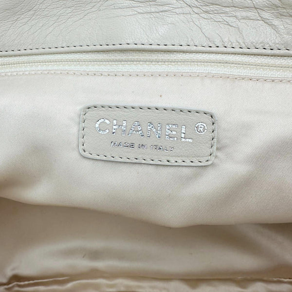 CHANEL Reissue East West Accordion Flap Quilted Calfskin Leather Shoulder Bag Ivory