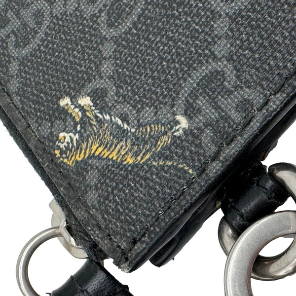 GUCCI Tiger Print GG Supreme Canvas Clutch Bag Black 575136