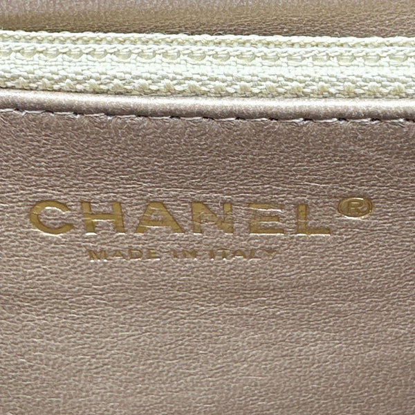 CHANEL Chic Pearls Flap Small Quilted Lambskin Leather Shoulder Bag Cream