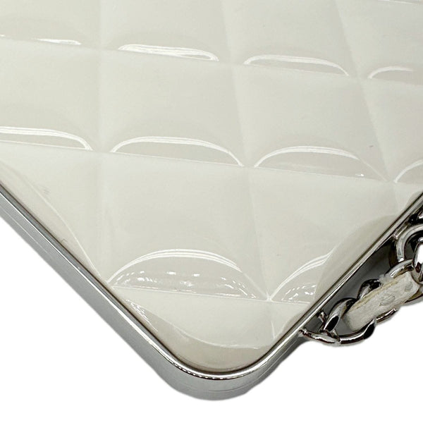 CHANEL Kisslock Logo Plexiglass Quilted Lambskin Leather Clutch With Chain White