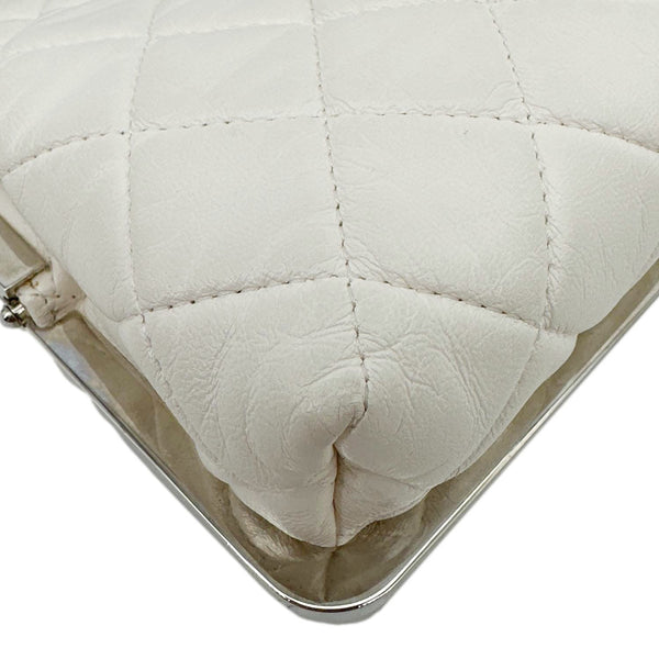 CHANEL Kisslock Logo Plexiglass Quilted Lambskin Leather Clutch With Chain White