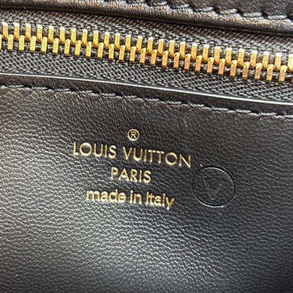 LOUIS VUITTON Twist MM Shiny Lambskin Leather Shoulder Bag Black