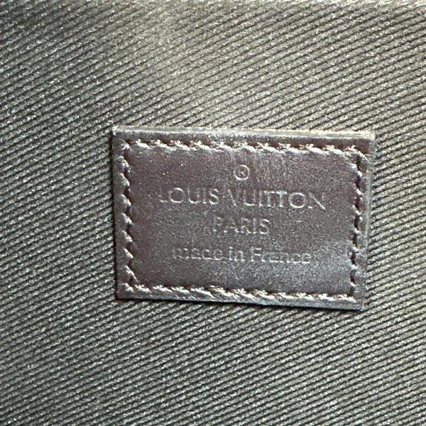 LOUIS VUITTON Felicie Pochette Monogram Vernis Shoulder Bag Amarante