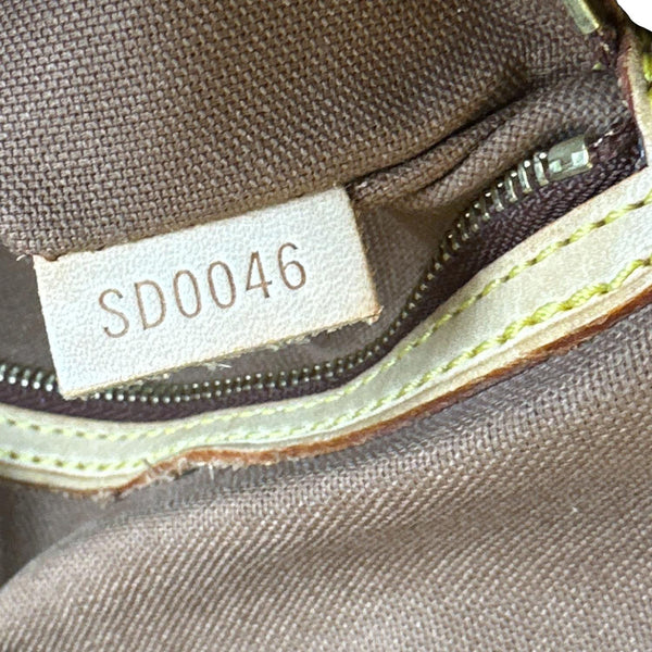 LOUIS VUITTON Batignolles Horizontal Monogram Canvas Shoulder Bag Brown