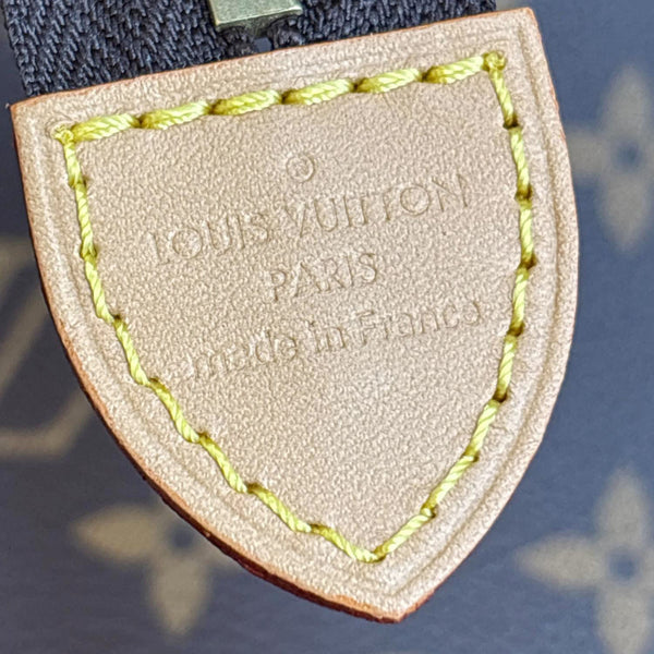LOUIS VUITTON Toiletry Pouch On Chain Monogram Canvas Clutch Brown