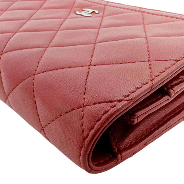 CHANEL Classic Flap Quilted Leather Wallet On Chain Red