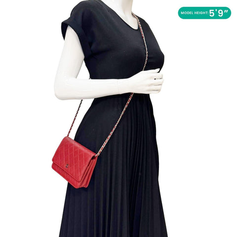 Chanel Classic Flap  Red Quilted Leather Wallet On Chain - Model Carrying