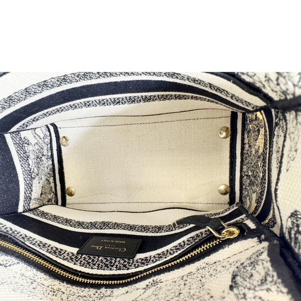 CHRISTIAN DIOR Lady D-Lite Medium Embroidered Zodiac Toile De Jouy Shoulder Bag White