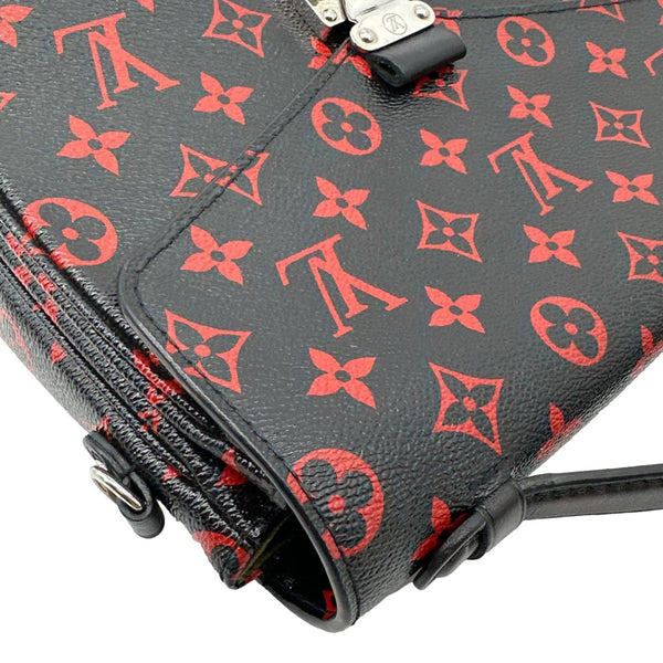LOUIS VUITTON Metis Pochette Monogram Infrarouge Crossbody Bag Glossy Red