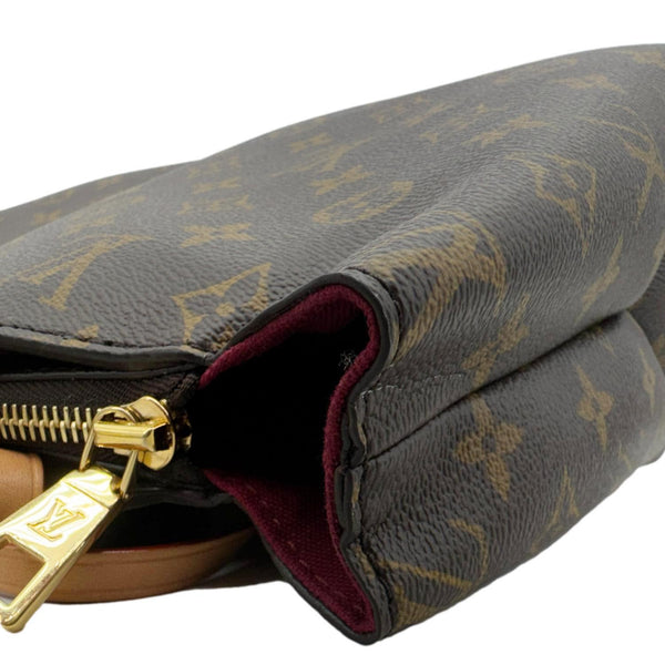 LOUIS VUITTON Petit Palais Monogram Canvas Shoulder Bag Brown