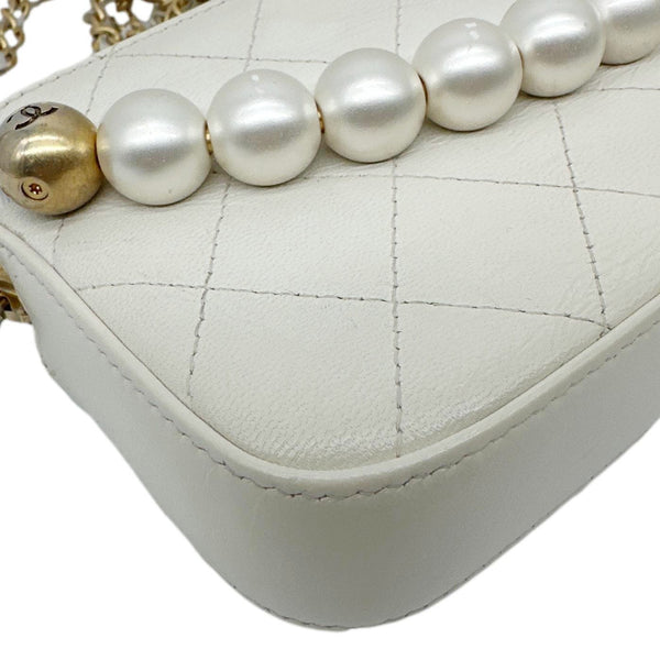 CHANEL Chic Pearls Quilted Lambskin Leather Double Zip Clutch With Chain White