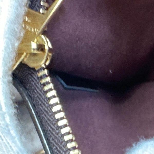 LOUIS VUITTON Monogram Vernis Wristlet Amarante