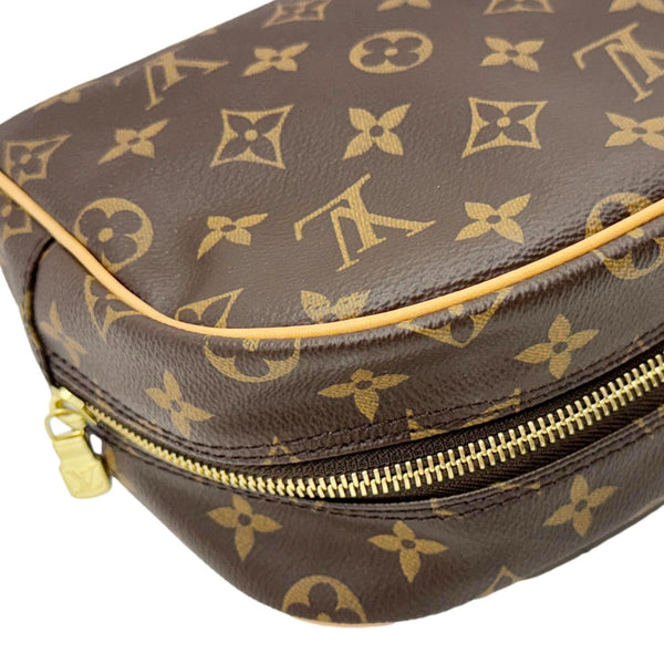 LOUIS VUITTON Toiletry 25 Monogram Canvas Cosmetic Pouch Brown