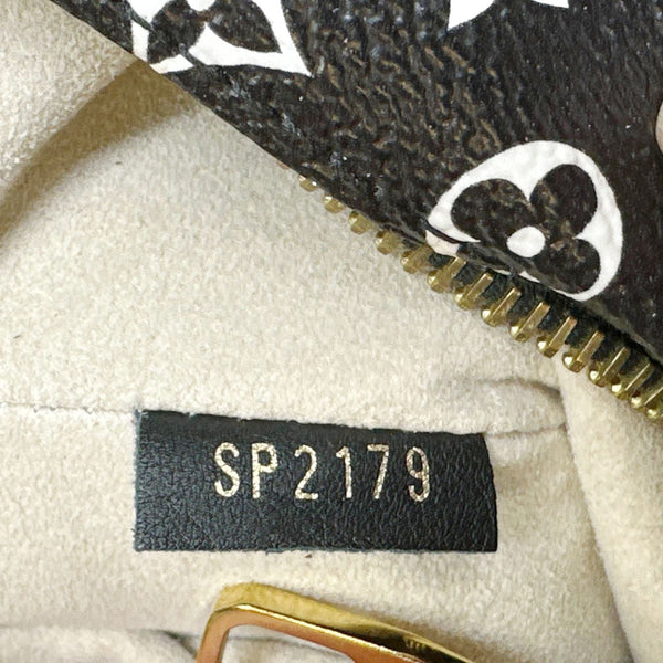LOUIS VUITTON Neonoe MM Giant Jungle Canvas Bucket Shoulder Bag White