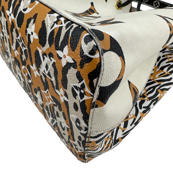 LOUIS VUITTON Neonoe MM Giant Jungle Canvas Bucket Shoulder Bag White