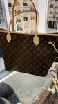Louis Vuitton Neverfull MM W/Wristlet