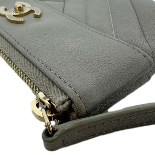 CHANEL Mademoiselle Small Vintage Leather Cosmetic Case Grey