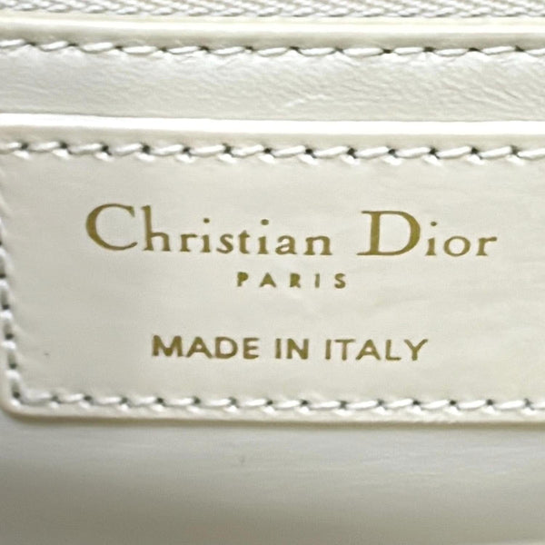 CHRISTIAN DIOR 30 Montaigne Flap Leather Crossbody Bag Off White