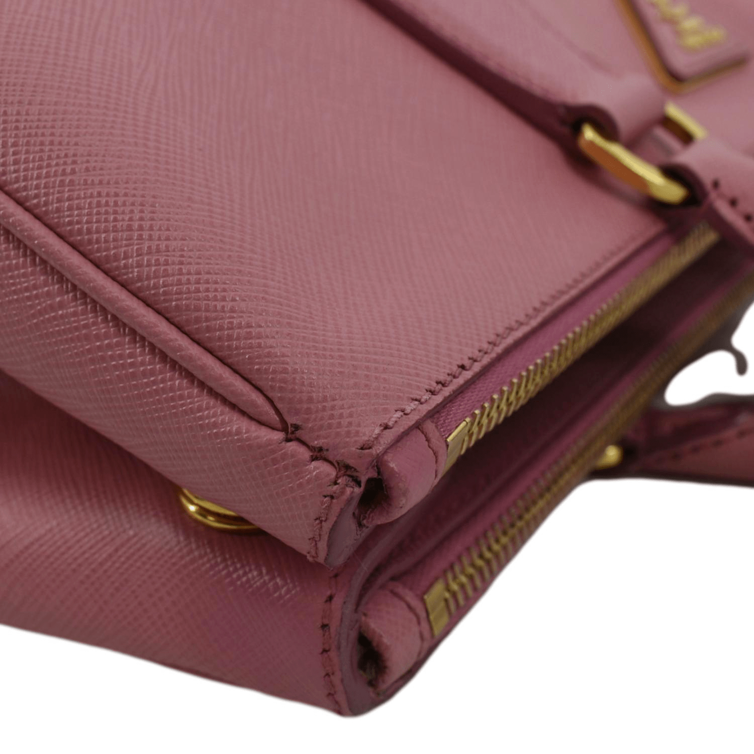 Prada medium sales saffiano leather wallet