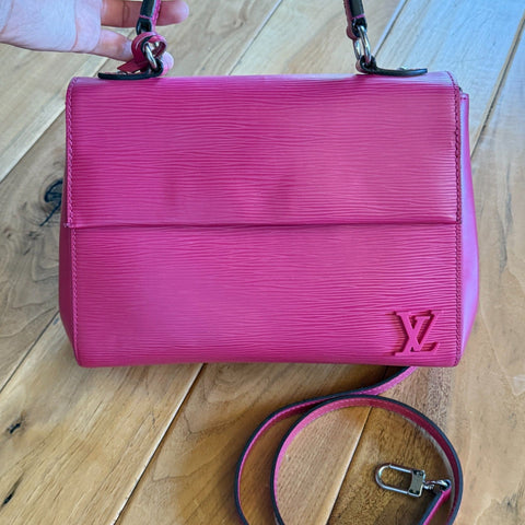 409972-DDH Louis Vuitton Epi Cluny Handbag