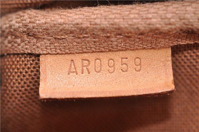Louis Vuitton Monogram Pochette Accessoires Long Strap (SHG-B9aby9