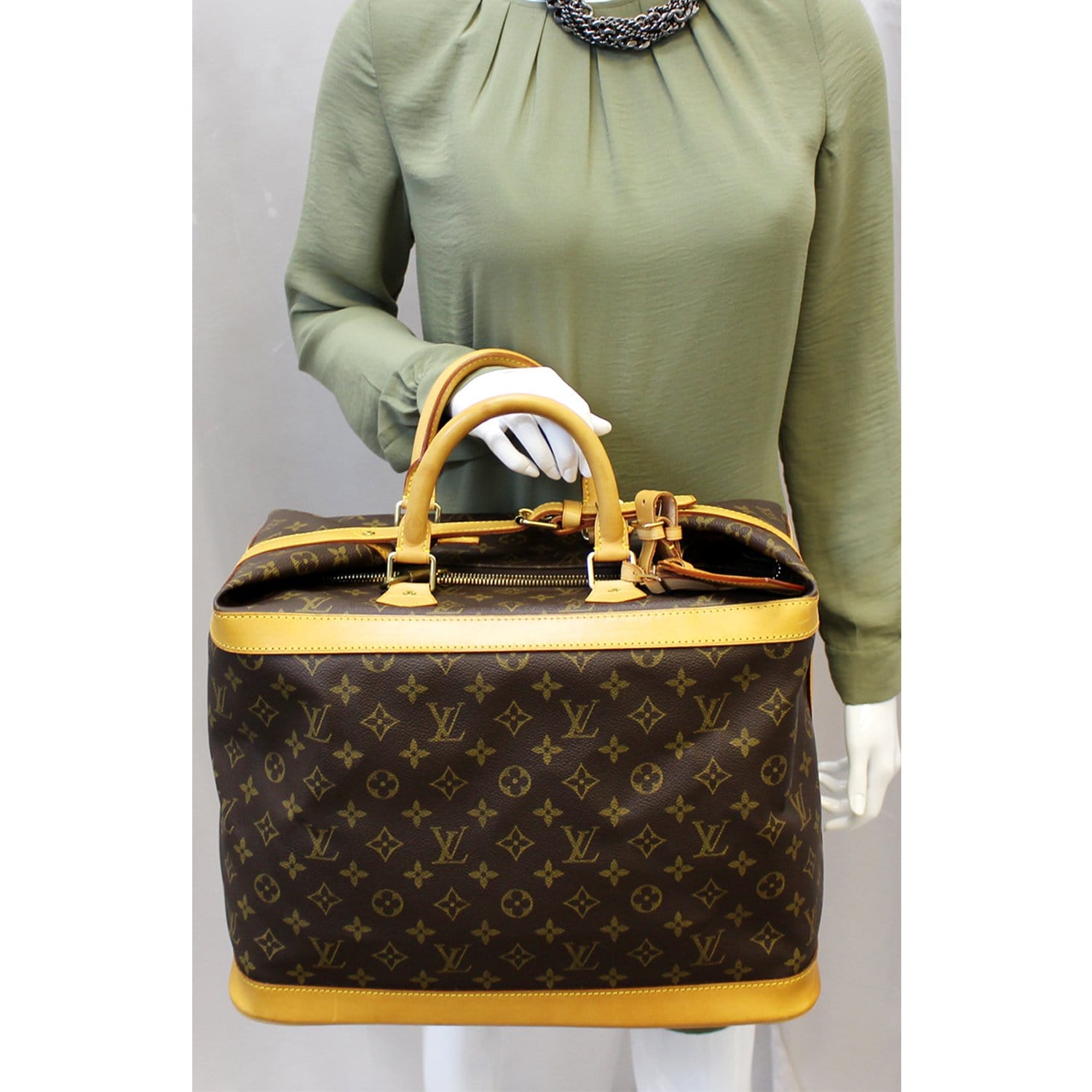 Cruiser cloth travel bag Louis Vuitton Brown in Cloth - 30811406