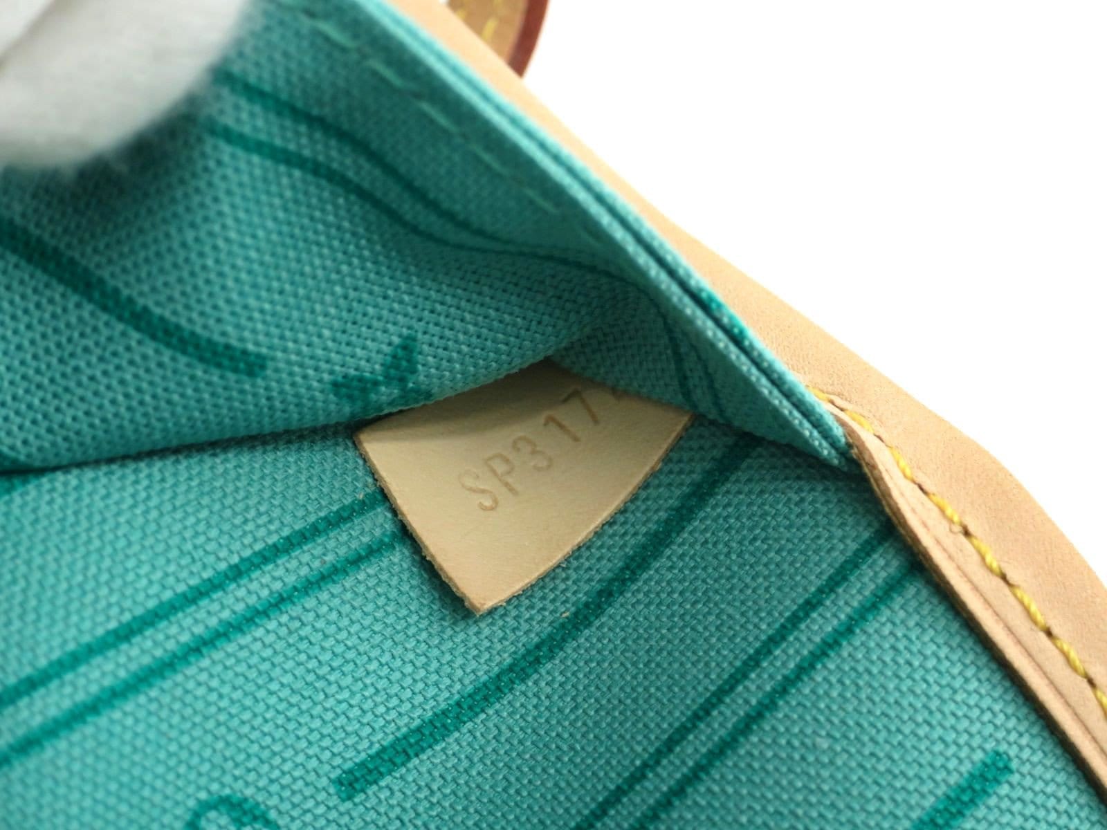 Louis Vuitton Mon Monogram Neverfull GM M40157 Unisex Tote Bag Green, Monogram,Navy