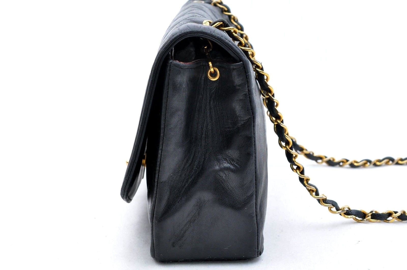 CHANEL Classic Large 11 Chain Shoulder Bag Flap Black Lambskin Leather  ref.529690 - Joli Closet