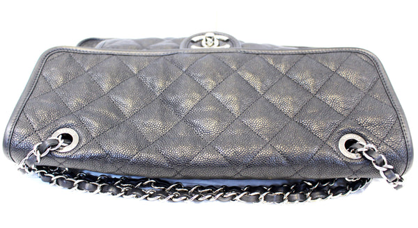 CHANEL Vintage Flap Caviar Leather Shoulder Bag Black
