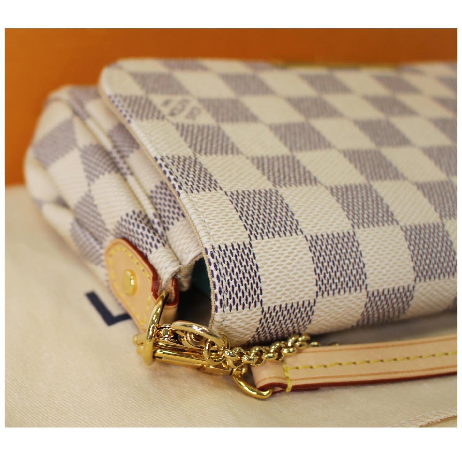 Louis Vuitton Damier Azur Favorite PM Crossbody Flap Bag Leather ref.310508  - Joli Closet
