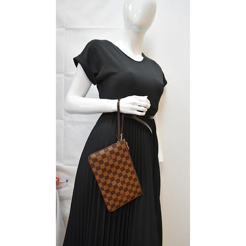 LOUIS VUITTON Neverfull MM Damier Ebene Pochette Wristlet Pouch Brown