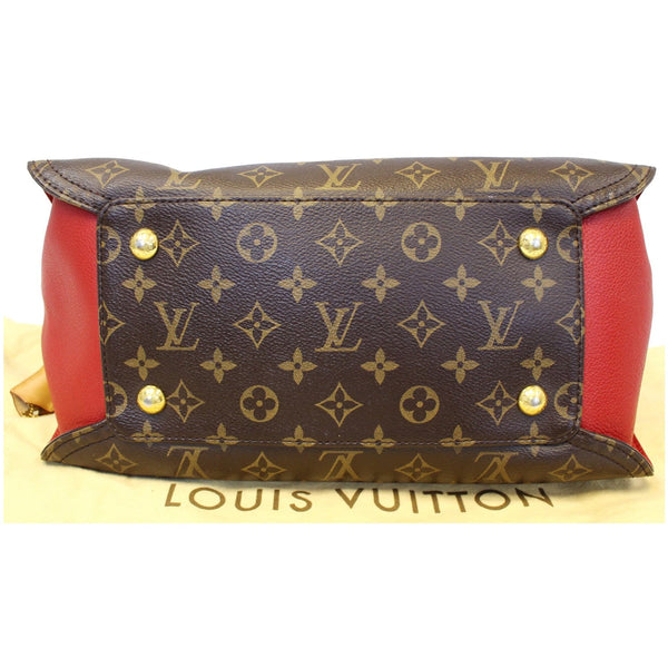 Louis Vuitton Gaia Shoulder Bag Monogram Canvas leather