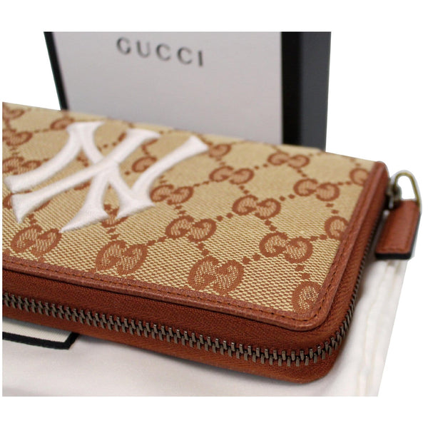 GUCCI Zip Around NY New York Yankees Patch Wallet Brown 547791 - Last Call