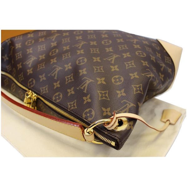 Louis Vuitton Berri MM - Lv Monogram Shoulder Bag - lv zip