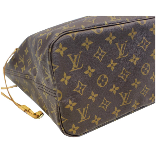 Louis Vuitton Neverfull MM Canvas Tote Shoulder Bag - bottom view