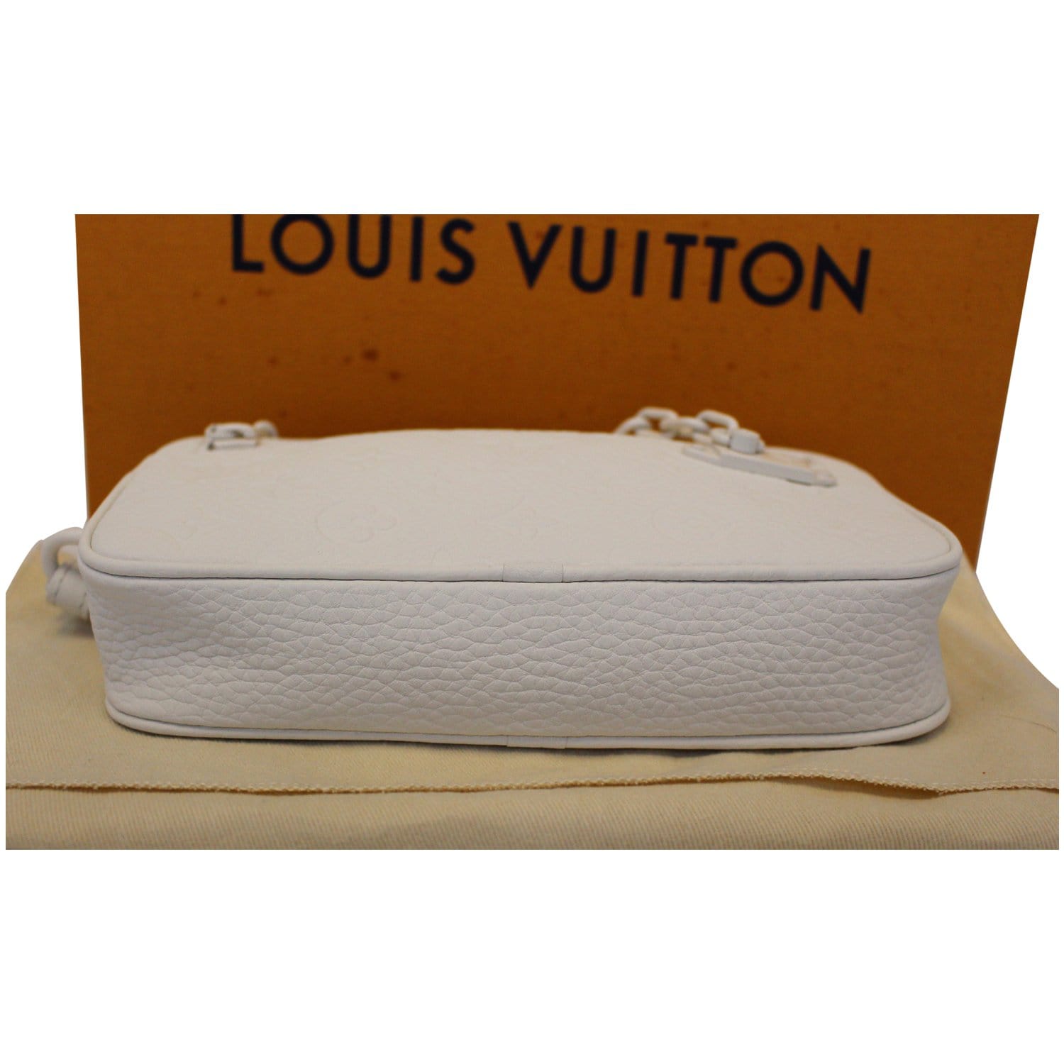 LOUIS VUITTON Monogram white Clutch Bag M68310 LV Auth 31684 Cloth