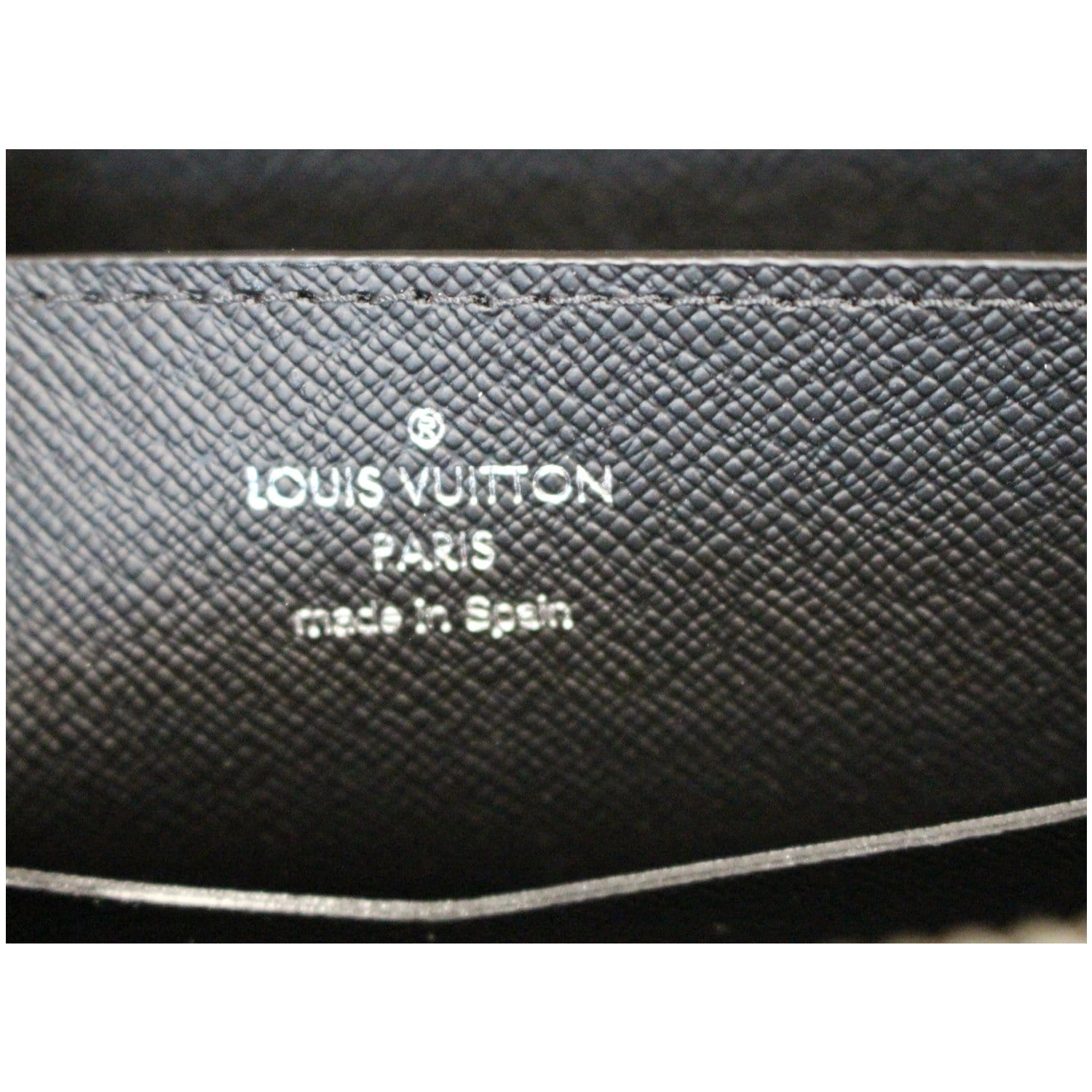 Louis Vuitton Damier Graphite Zippy Wallet QJA0FK3KEB026