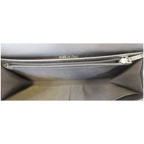 Chanel Flap Shoulder Bag Patent black Leather pockets view