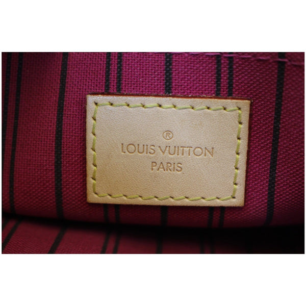 LOUIS VUITTON Pochette Wristlet Pouch Monogram Canvas Neverfull Fuchsia-US