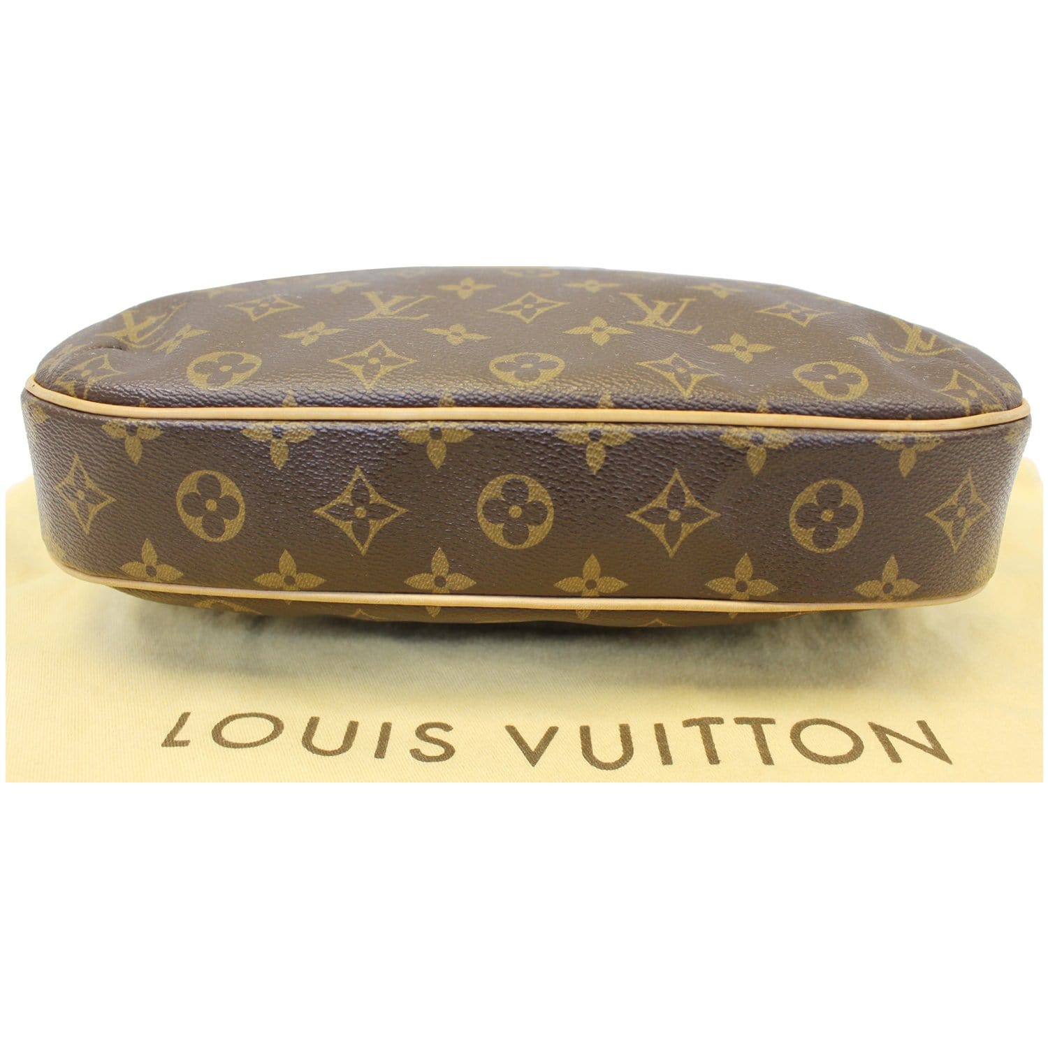 Louis Vuitton Monogram Canvas Odeon MM Shoulder Bag (SHF-22493